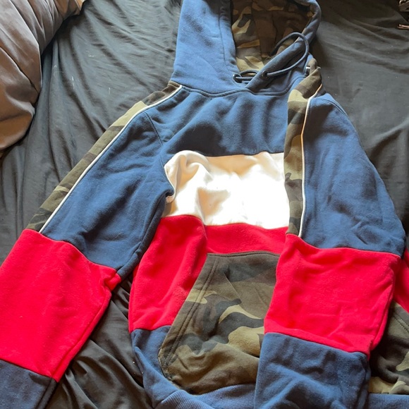 Size small - Picture 1 of 1